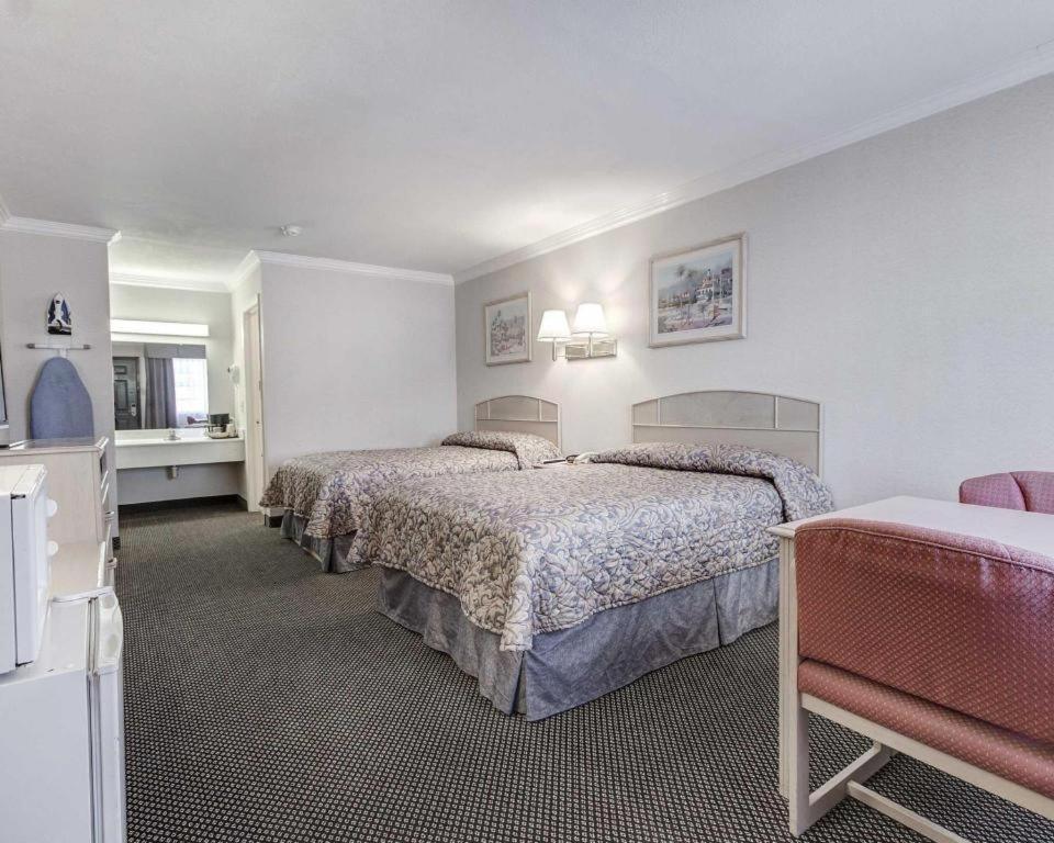 Econo Lodge Van Horn Extérieur photo